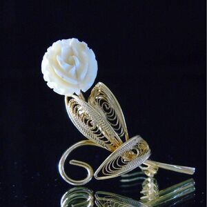 Carved Rose Brooch Gold Color Filigree Vintage Blouse Brooch